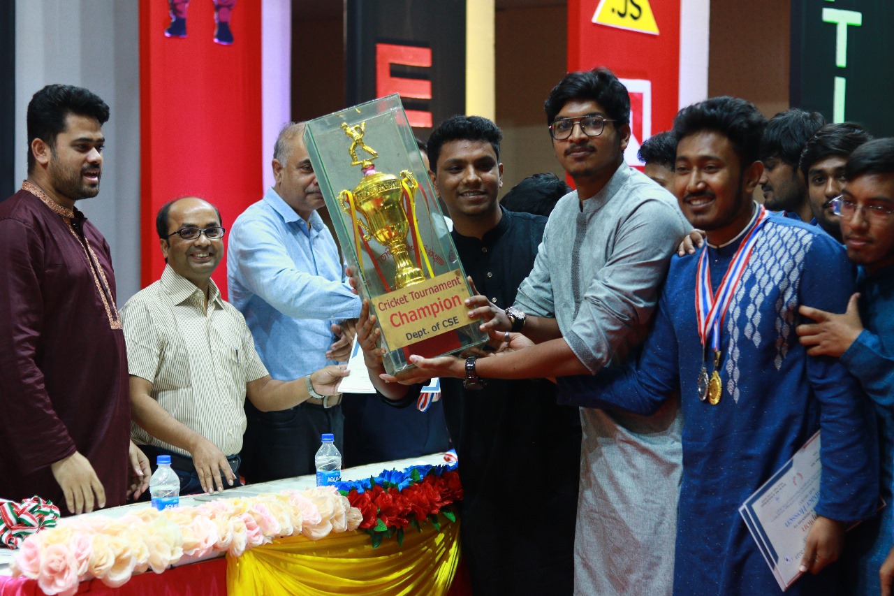 ﻿CSE 18 series received the Championship trophy of Cricket at CSE night 2023